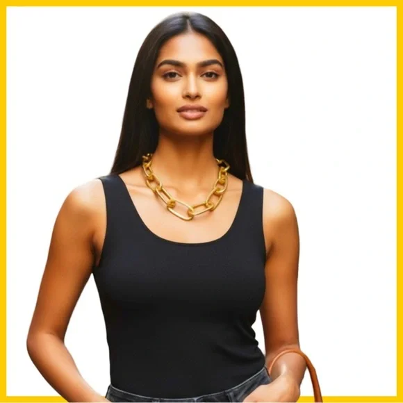 Women’s Elegant Gold Link ‘Chunky’ Necklace. 39” - Picture 3 of 12